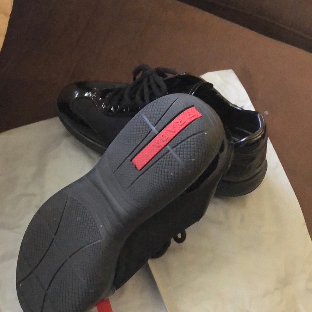 Shoes - Picture 4 of 5